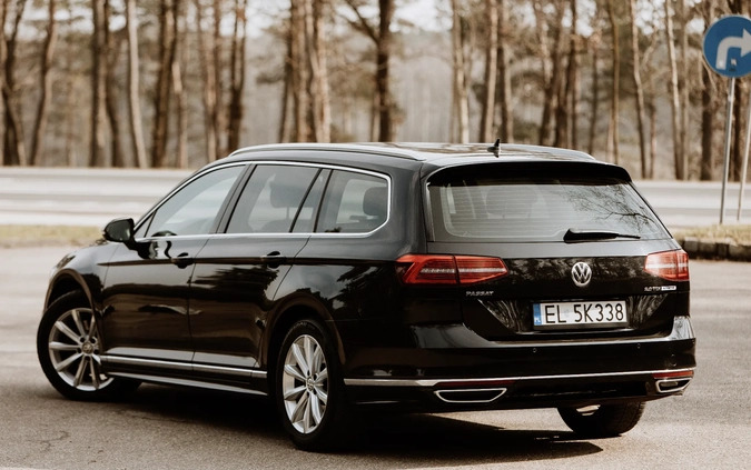 Volkswagen Passat cena 84500 przebieg: 151200, rok produkcji 2016 z Mława małe 232